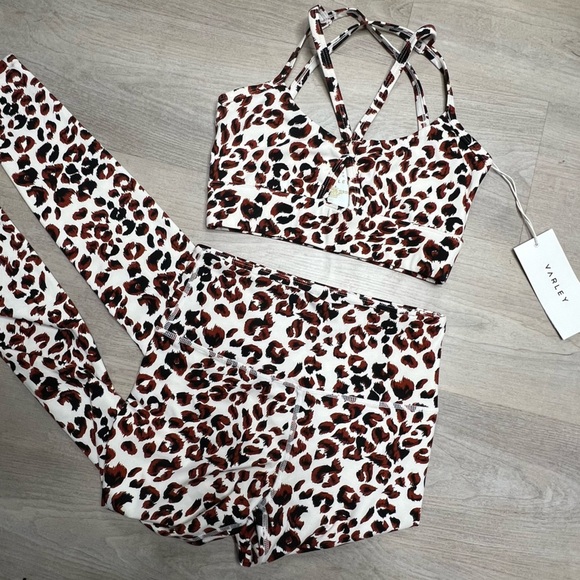Varley Fountain Cut Out Sports Bra  + Leggings Set in Buckthorne Cheetah NWT - Picture 3 of 10